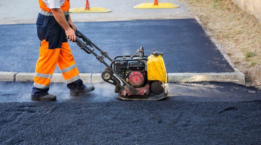 Professional gutter cleaning in Rocklin, CA